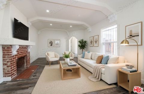 Photo of 520 W 82Nd Street, Los Angeles, CA 90044 (MLS # 26670683)