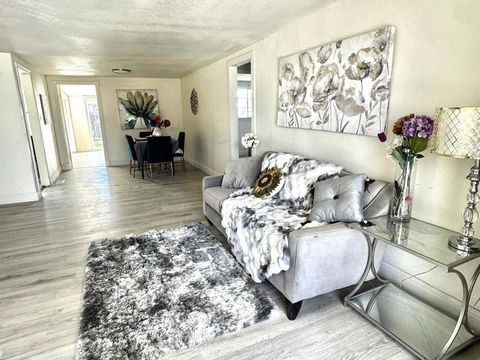 Photo of 1117 Madera Avenue, Menlo Park, CA 94025 (MLS # ML82038493)