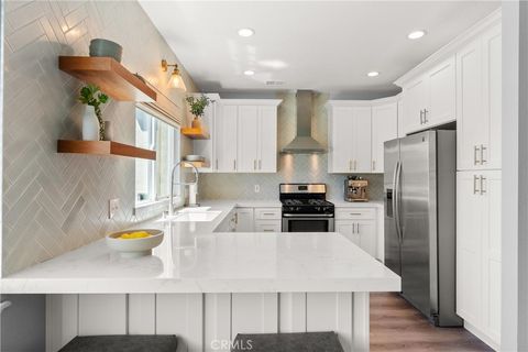 Photo of 2649 Elden Ave #E, Costa Mesa, CA 92627 (MLS # OC25223884)