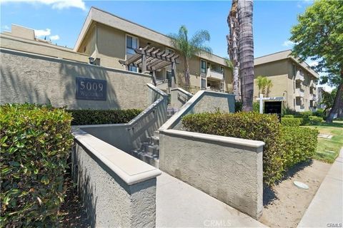 Photo of 5009 Woodman Avenue #116, Sherman Oaks, CA 91423 (MLS # SR26045761)