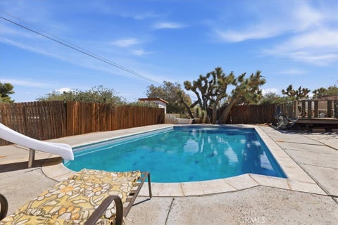 Photo of 56818 El Dorado DR, Yucca Valley, CA 92284 (MLS # JT26195692)