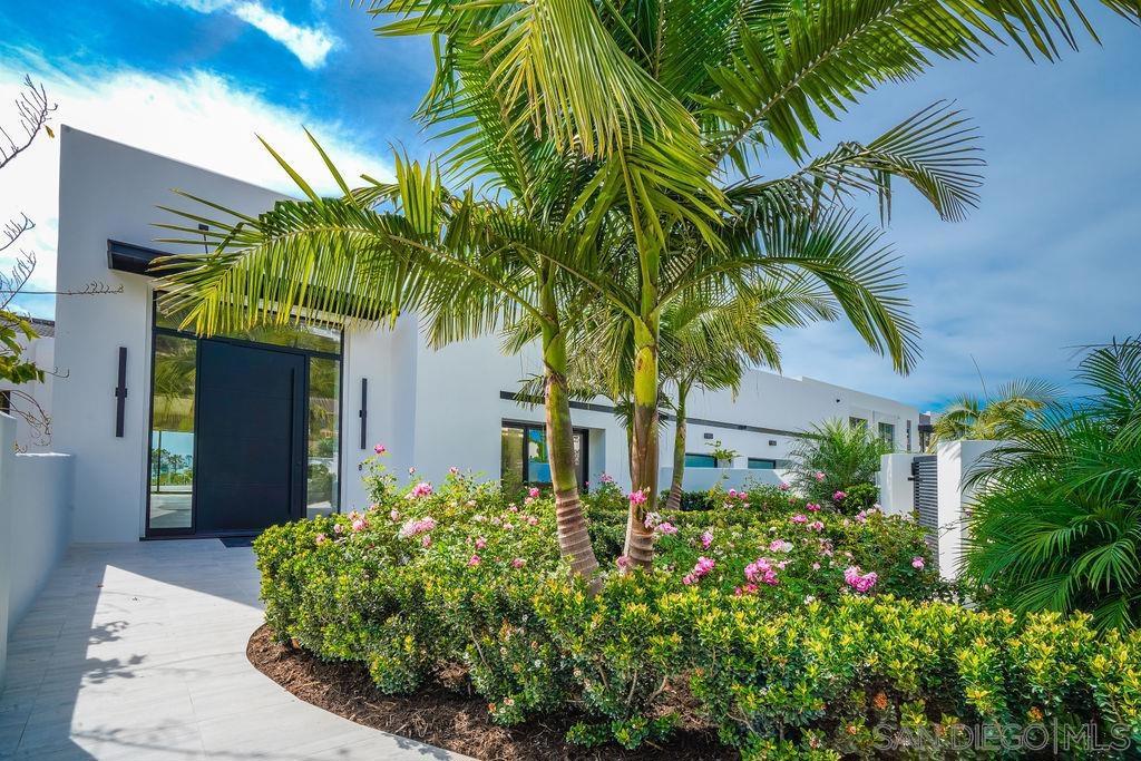 8308 Calle Del Cielo