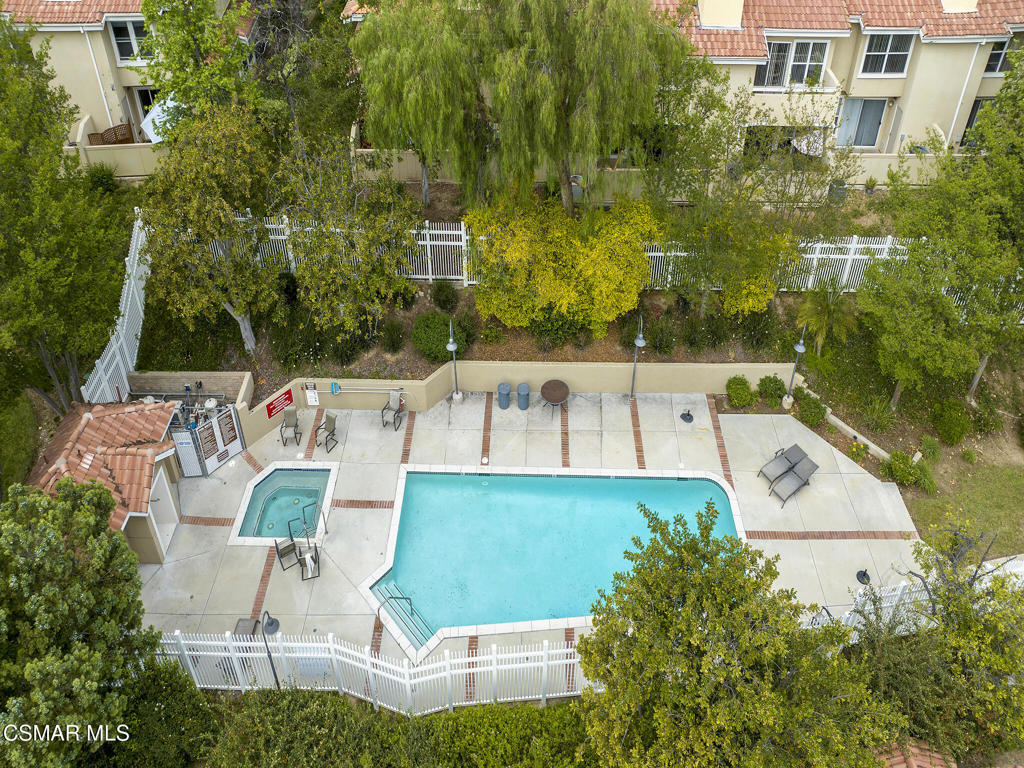 2731 Erringer Road 28