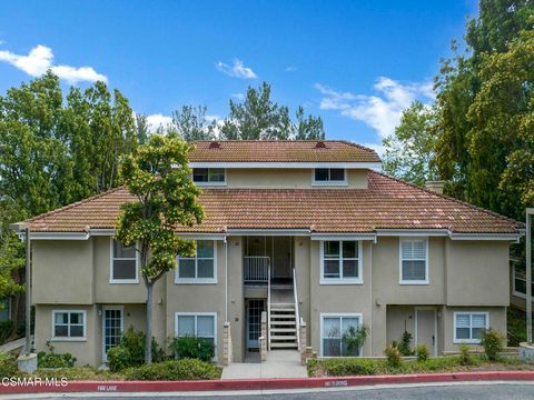 Photo of 2731 Erringer Road #28, Simi Valley, CA 93065 (MLS # 226001722)