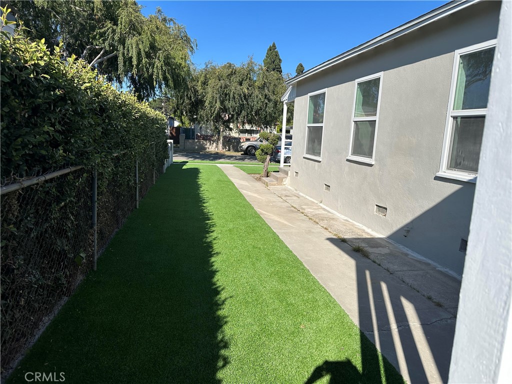3433 Sherbourne Drive