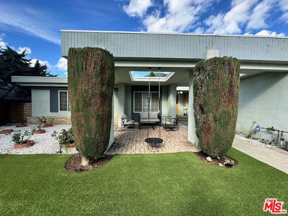 13735 Aldergrove Street