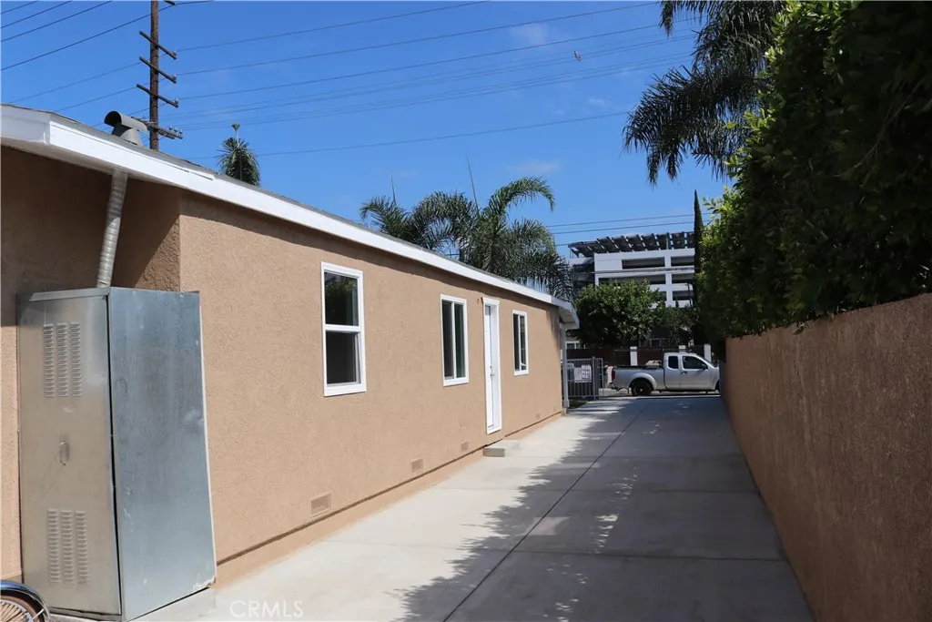 Inglewood, California 90304, United States, 3 Bedrooms Bedrooms, ,2 BathroomsBathrooms,Residential,Active,192102