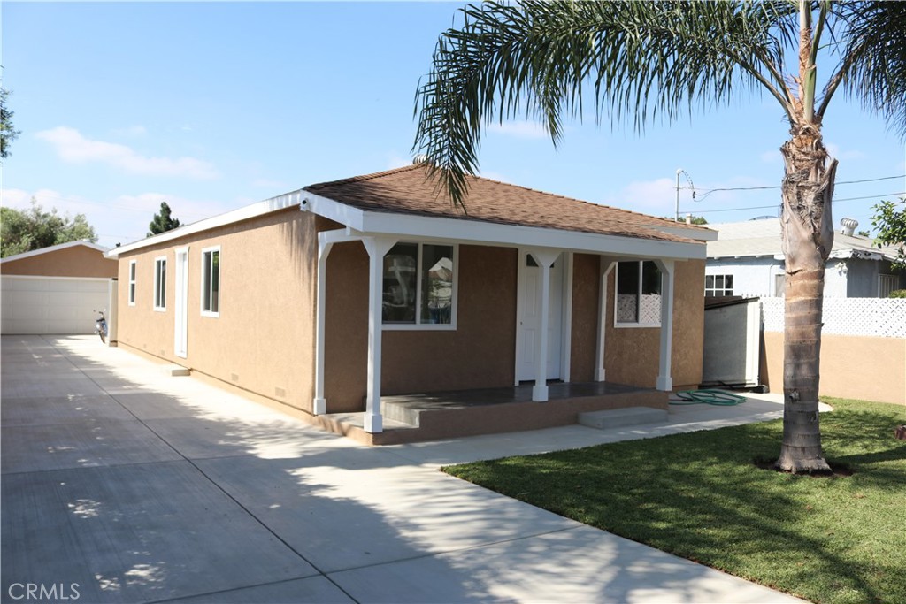 Welcome to your next prime income-generating property, strategically located in the heart of Inglewood, California—one of the fastest-growing entertainment and sports destinations in the country! The home features an un-permitted ADU, giving you the flexibility to create a personalized space—think private office, entertainment lounge, or cozy guest quarters for visiting friends and family. This stunningly remodeled 3-bedroom, 2-bathroom home offers the perfect blend of comfort, style, and location, making it a dream property for savvy investors and Airbnb entrepreneurs alike. Positioned just half a block from the brand-new Intuit Dome, home to the LA Clippers, and only three blocks from the world-famous SoFi Stadium, this property places your guests within walking distance of NBA and NFL action, electrifying concerts, and major events. Say goodbye to parking hassles—your guests can simply walk to the big game or show! Plus, with LAX Airport only minutes away, the convenience for travelers is unmatched. Step inside to find a home that has been thoughtfully updated from top to bottom, featuring: Brand-new water-resistant laminate flooring for durability and elegance. Energy-efficient dual-pane windows to keep the home bright and quiet. A modern kitchen with brand-new cabinets and gorgeous tile flooring, perfect for entertaining or preparing a quick meal. Recessed lighting and ceiling fans throughout for a sleek, airy feel. Every detail has been carefully designed to create a welcoming environment for both short-term guests and long-term residents.
