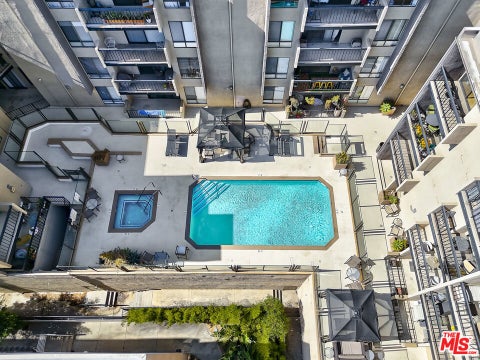 Tiny photo for 7320 Hawthorn Avenue #319, Los Angeles, CA 90046 (MLS # 26861725)