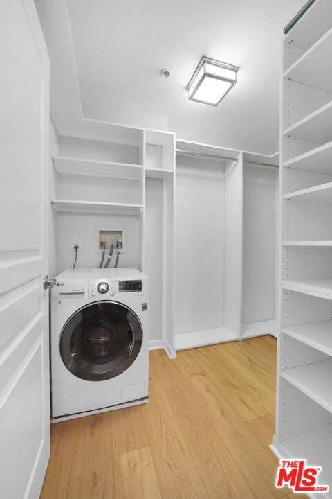 Tiny photo for 7320 Hawthorn Avenue #319, Los Angeles, CA 90046 (MLS # 26861725)