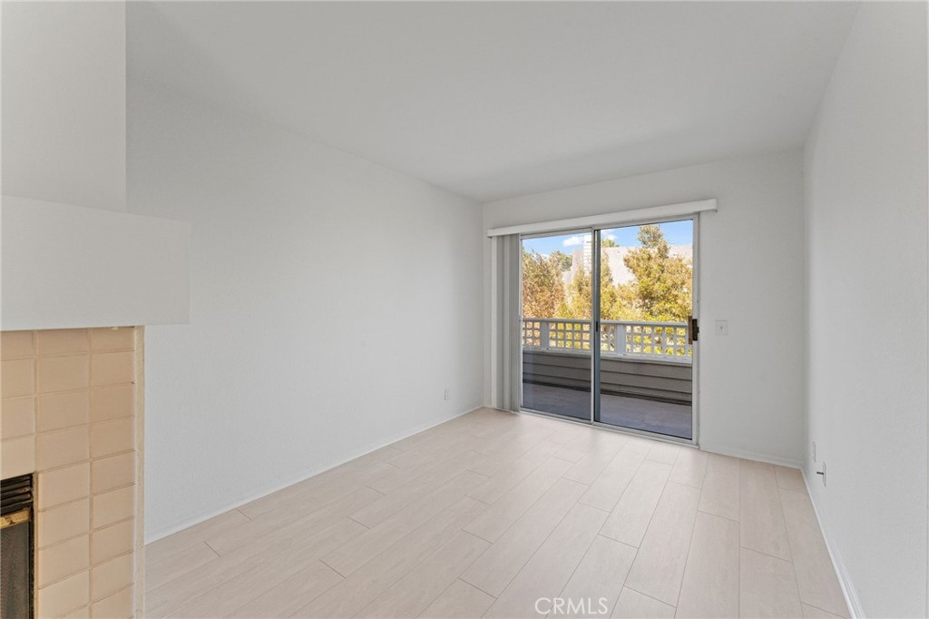6 Summerwood