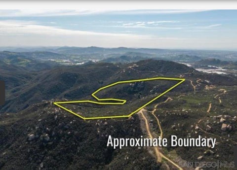 Photo of 0 El Farra street, Bonsall, CA 92003 (MLS # 260025286SD)