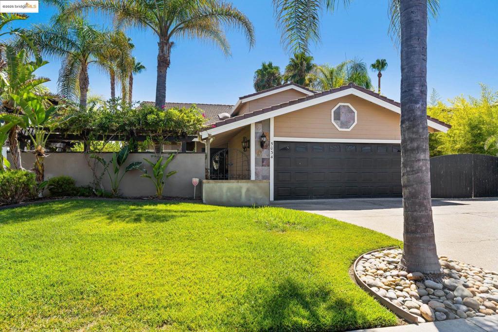 DELTA WATERFRONT ACCESS - Residential