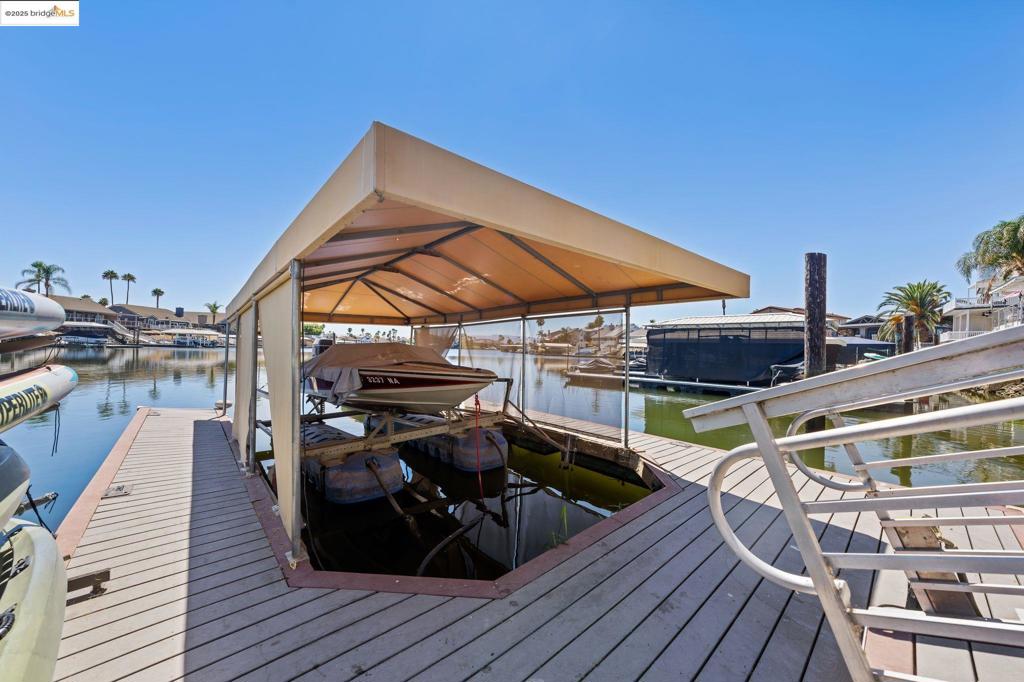DELTA WATERFRONT ACCESS - Residential