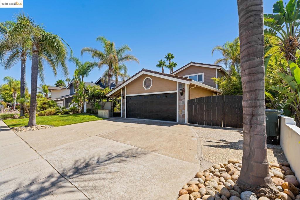 DELTA WATERFRONT ACCESS - Residential