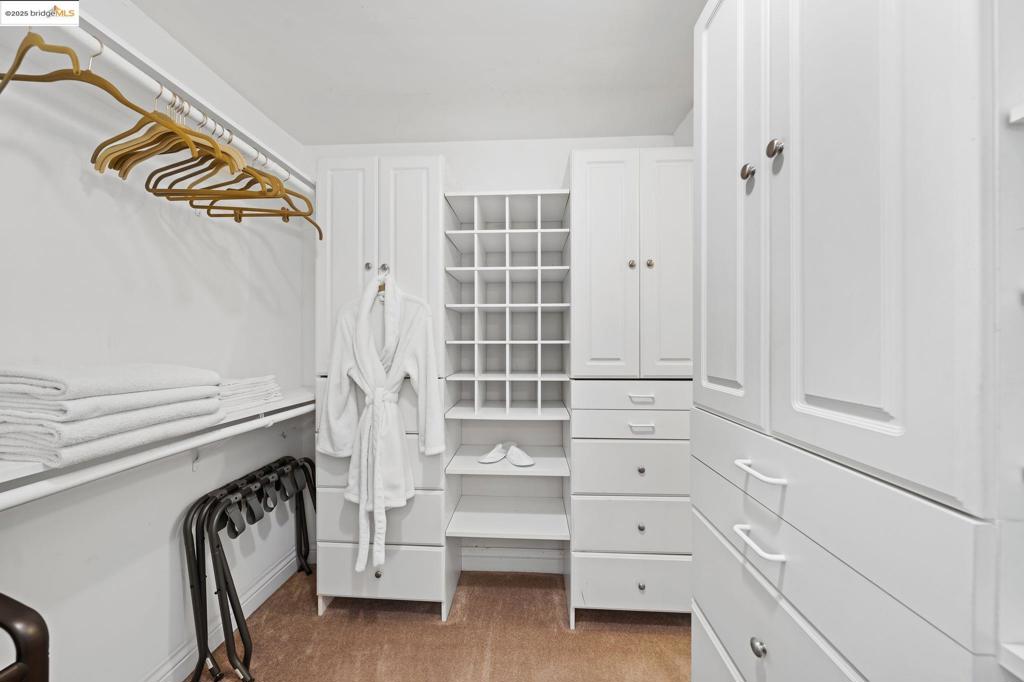 DELTA WATERFRONT ACCESS - Residential