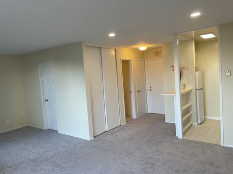 Photo of 6 Captain DR Dr #E242, Emeryville, CA 94608 (MLS # 41122490)