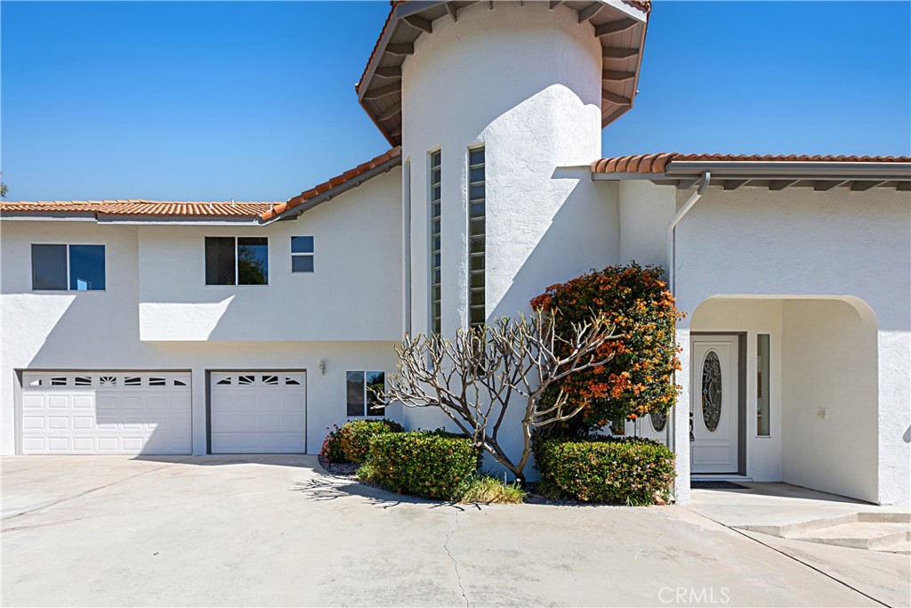 16262 Oak Springs
