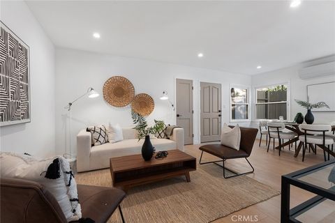 5800 Kester Avenue Sherman Oaks CA 91411