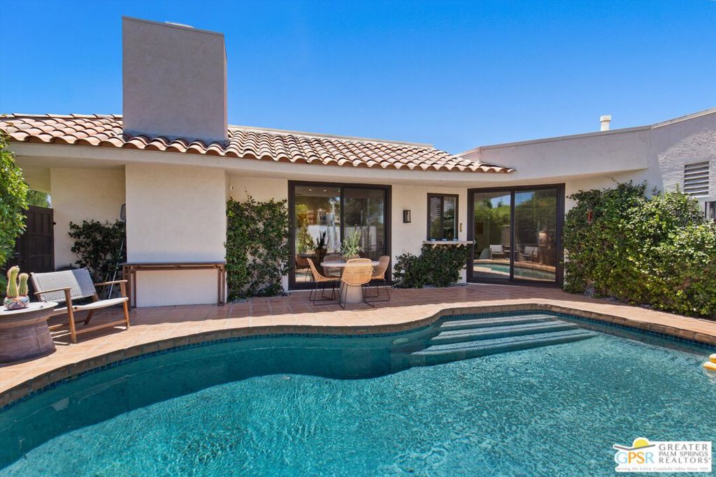 1 Seton Court