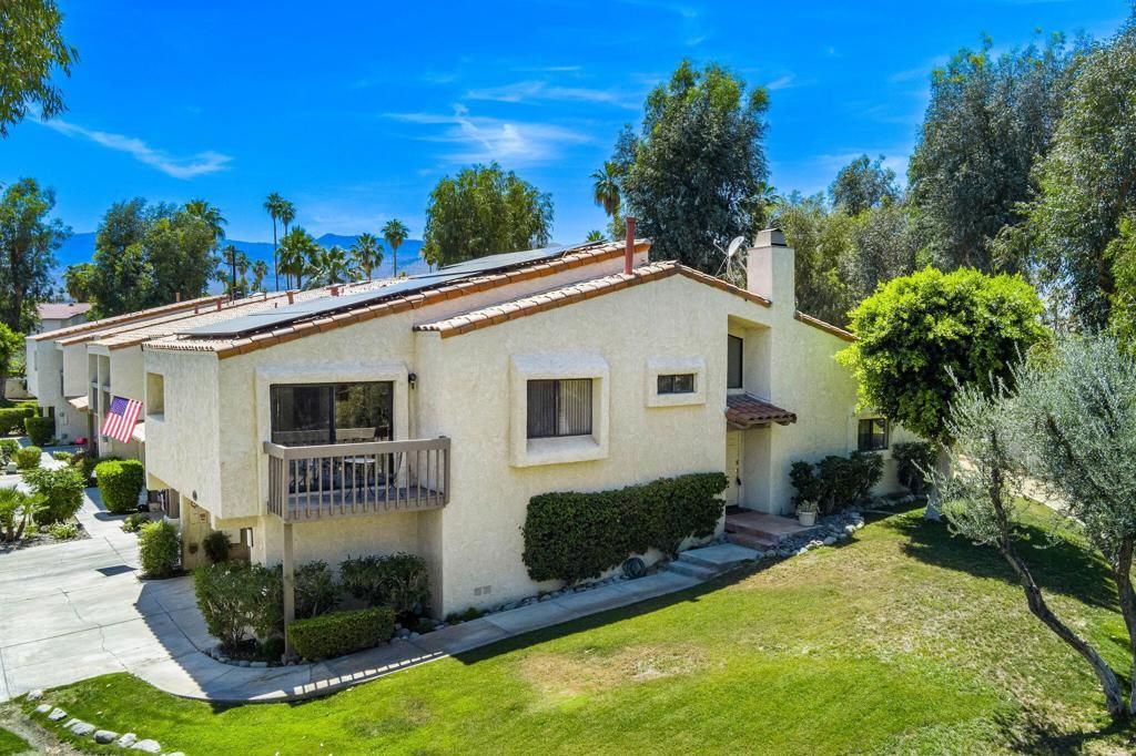 Photo of 45320 Driftwood Drive, Palm Desert, CA 92260 (MLS # 219136118DA)