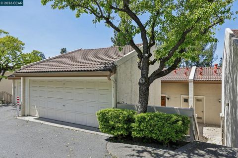 Photo of 1541 Moraga Way, Moraga, CA 94556 (MLS # 41131536)