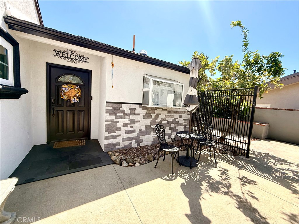 134 S Treanor Avenue