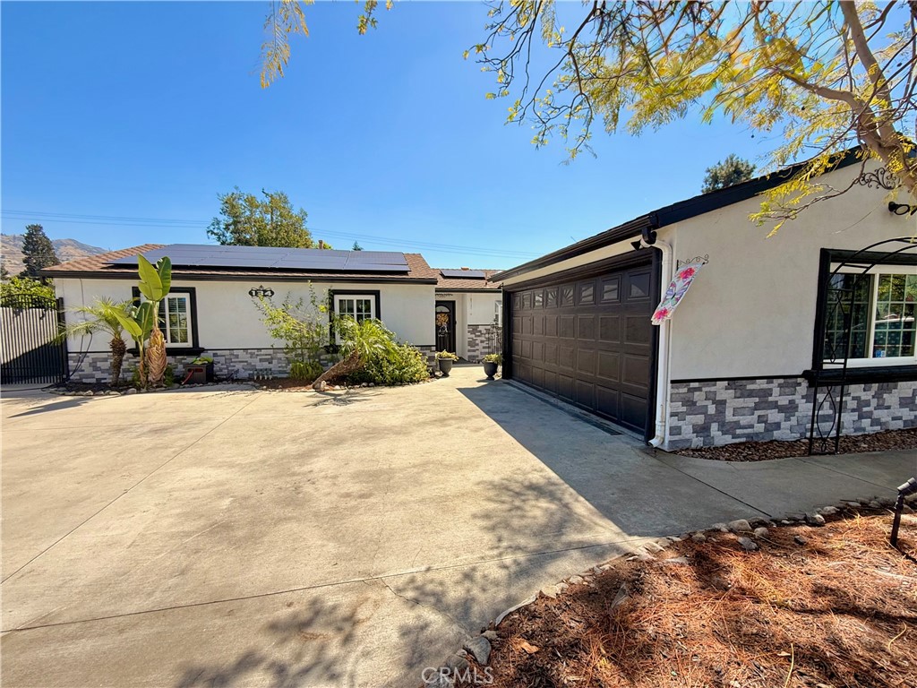 134 S Treanor Avenue