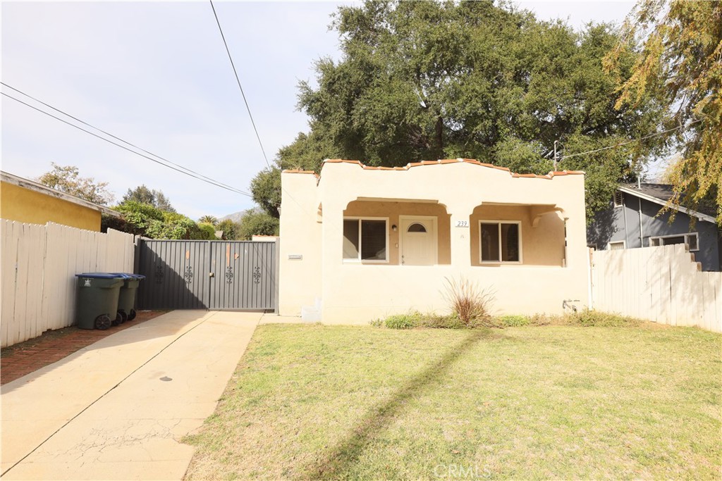 Wonderful property with lots upgrade. updated floor, kitchen, bath, and large back yards. near school, shopping, freeway, and quiet street. 2 Bed, 1.75 Bath, one large den, 1072 Sq Ft, 5876 Sq ft lot, new driveway. Near 210 fwy, shopping, restaurants. you don't want to mess it.