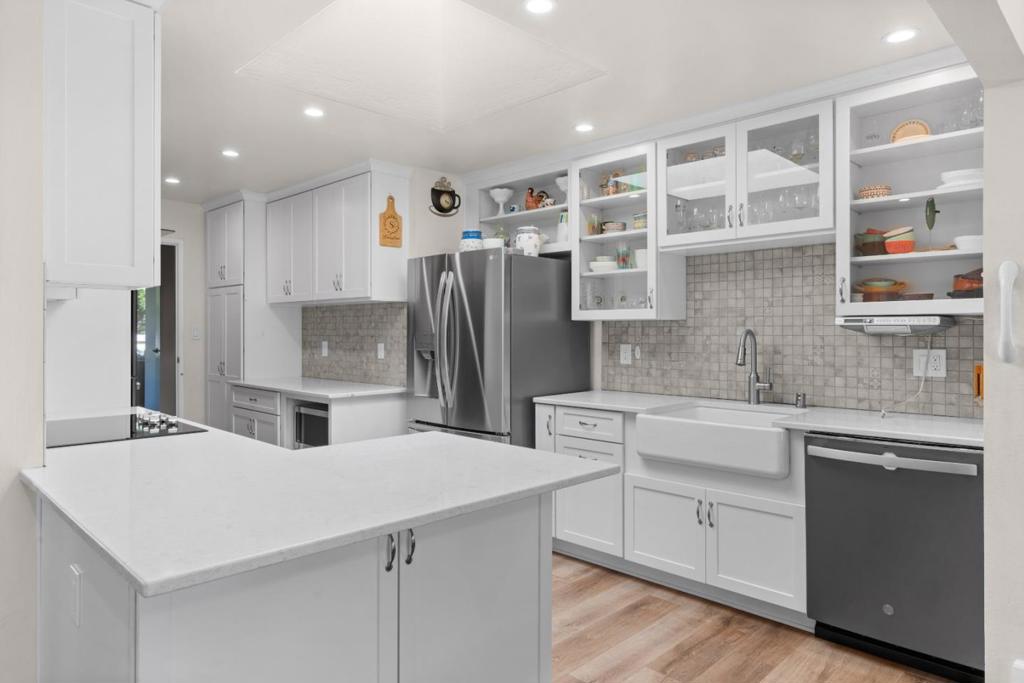 Properties 3 1607 Clarkspur Lane