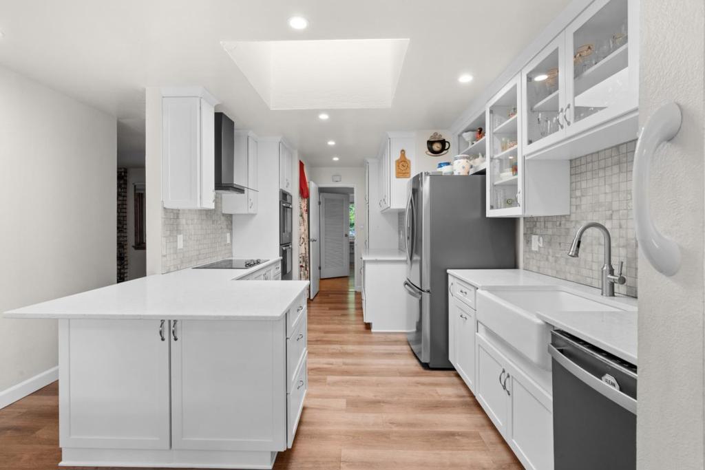 Properties 4 1607 Clarkspur Lane