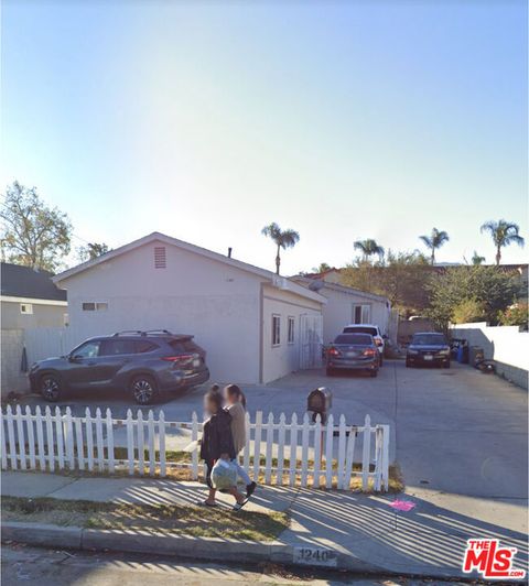 1240 E Street Corona CA 92882