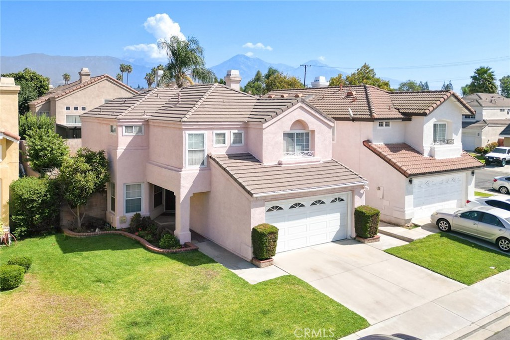 827 Oakhurst Drive