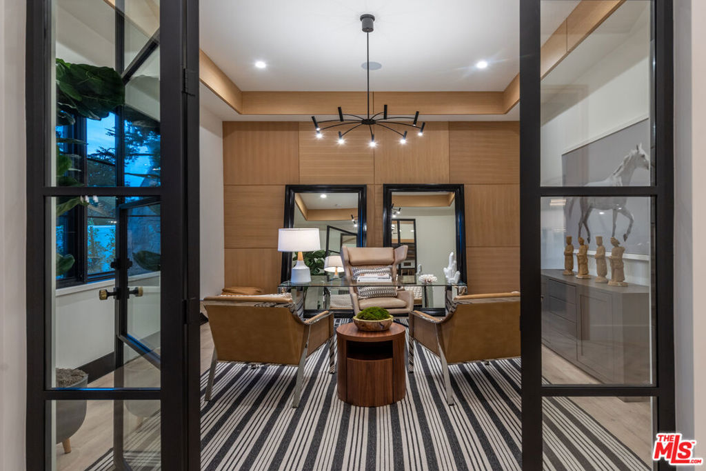 Gorgeous NEW 2023 Build in PRIME SHERMAN OAKS (Cha - Residential