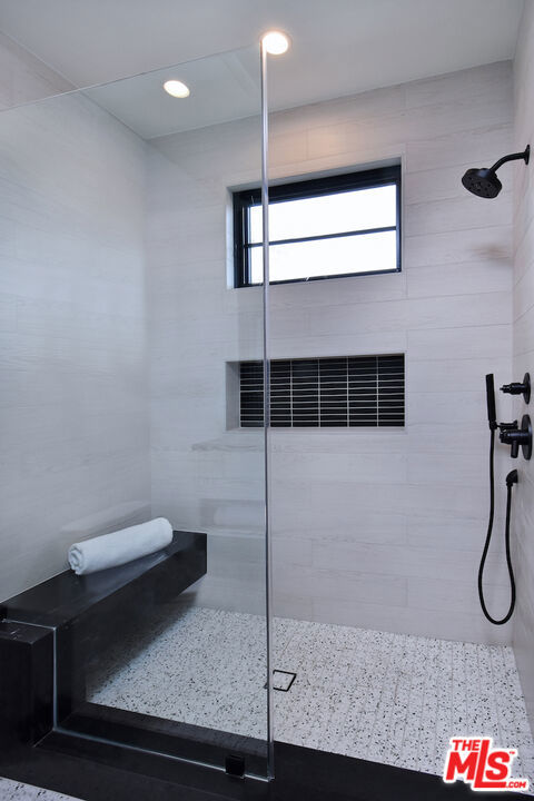 Gorgeous NEW 2023 Build in PRIME SHERMAN OAKS (Cha - Residential