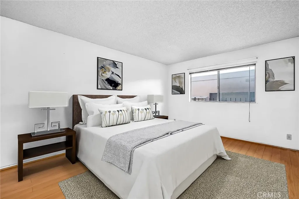 Encino, California 91316, United States, 1 Bedroom Bedrooms, ,1 BathroomBathrooms,Residential,Active,231472