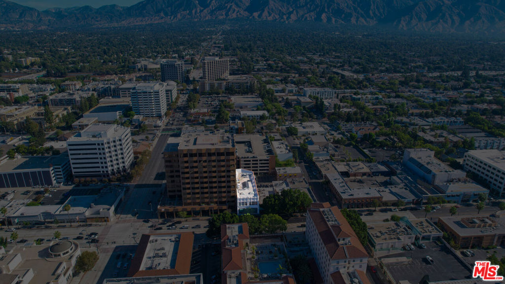 911 E Colorado Boulevard