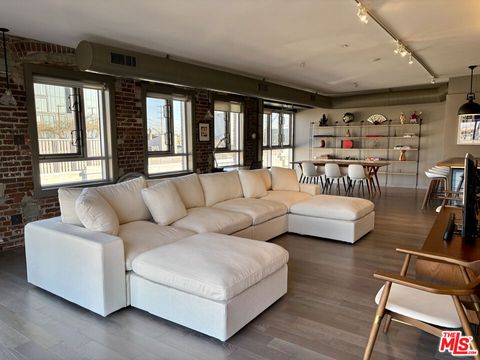 Photo of 527 Molino Street #401, Los Angeles, CA 90013 (MLS # 26664731)