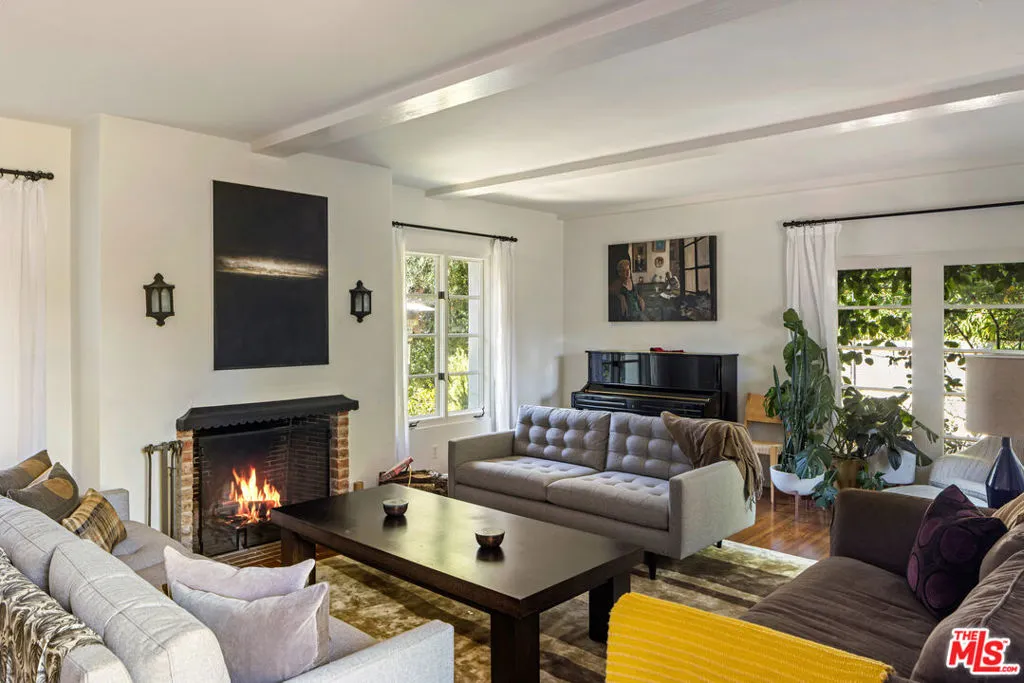 Los Angeles, California 90049, United States, 6 Bedrooms Bedrooms, ,7 BathroomsBathrooms,Residential,Active,204413