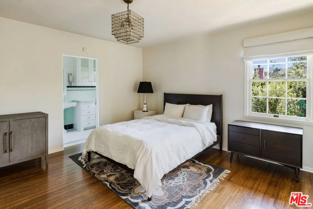 Los Angeles, California 90049, United States, 6 Bedrooms Bedrooms, ,7 BathroomsBathrooms,Residential,Active,204413