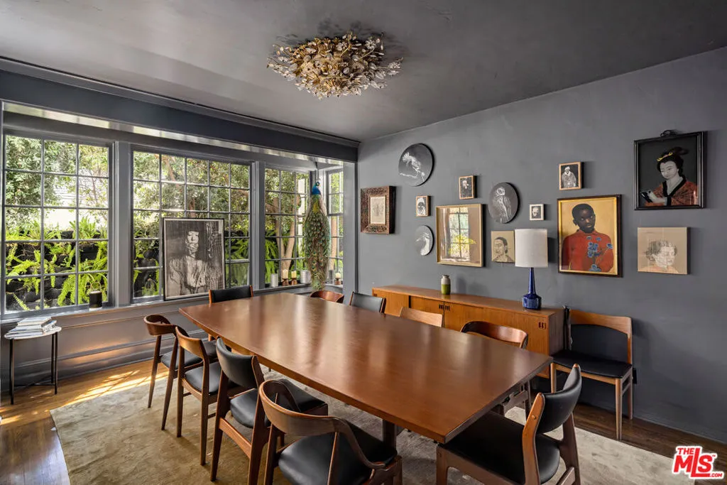 Los Angeles, California 90049, United States, 6 Bedrooms Bedrooms, ,7 BathroomsBathrooms,Residential,Active,204413