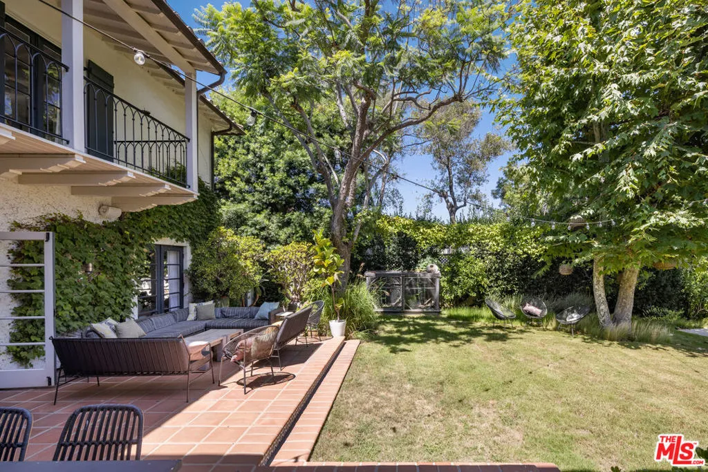 Los Angeles, California 90049, United States, 6 Bedrooms Bedrooms, ,7 BathroomsBathrooms,Residential,Active,204413