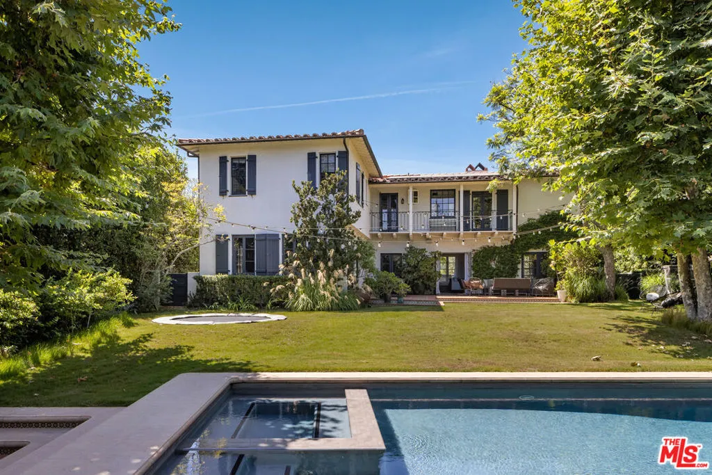 Los Angeles, California 90049, United States, 6 Bedrooms Bedrooms, ,7 BathroomsBathrooms,Residential,Active,204413