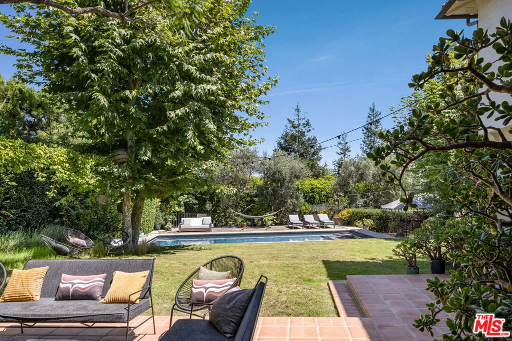 Los Angeles, California 90049, United States, 6 Bedrooms Bedrooms, ,7 BathroomsBathrooms,Residential,Active,204413