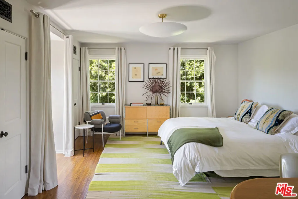 Los Angeles, California 90049, United States, 6 Bedrooms Bedrooms, ,7 BathroomsBathrooms,Residential,Active,204413