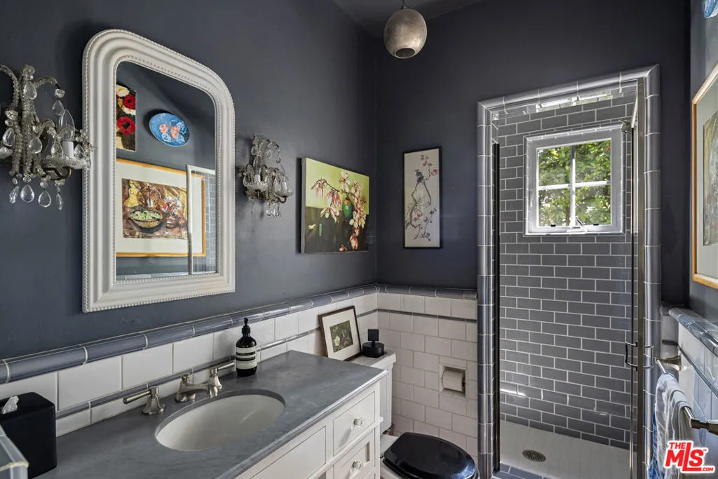 Los Angeles, California 90049, United States, 6 Bedrooms Bedrooms, ,7 BathroomsBathrooms,Residential,Active,204413