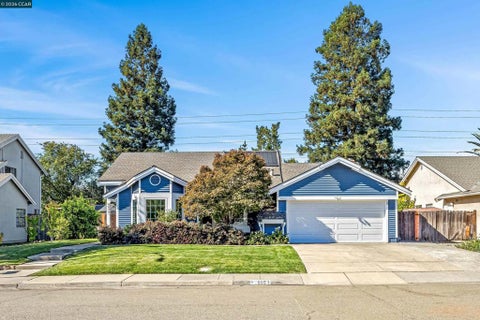 Photo of 9953 Mangos Dr, San Ramon, CA 94583 (MLS # 41149575)