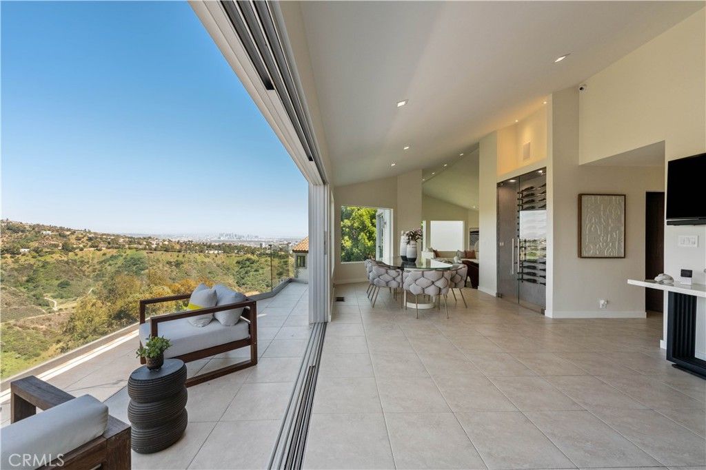 Photo of 1680 Summitridge Drive, Beverly Hills, CA 90210 (MLS # SR25244048)