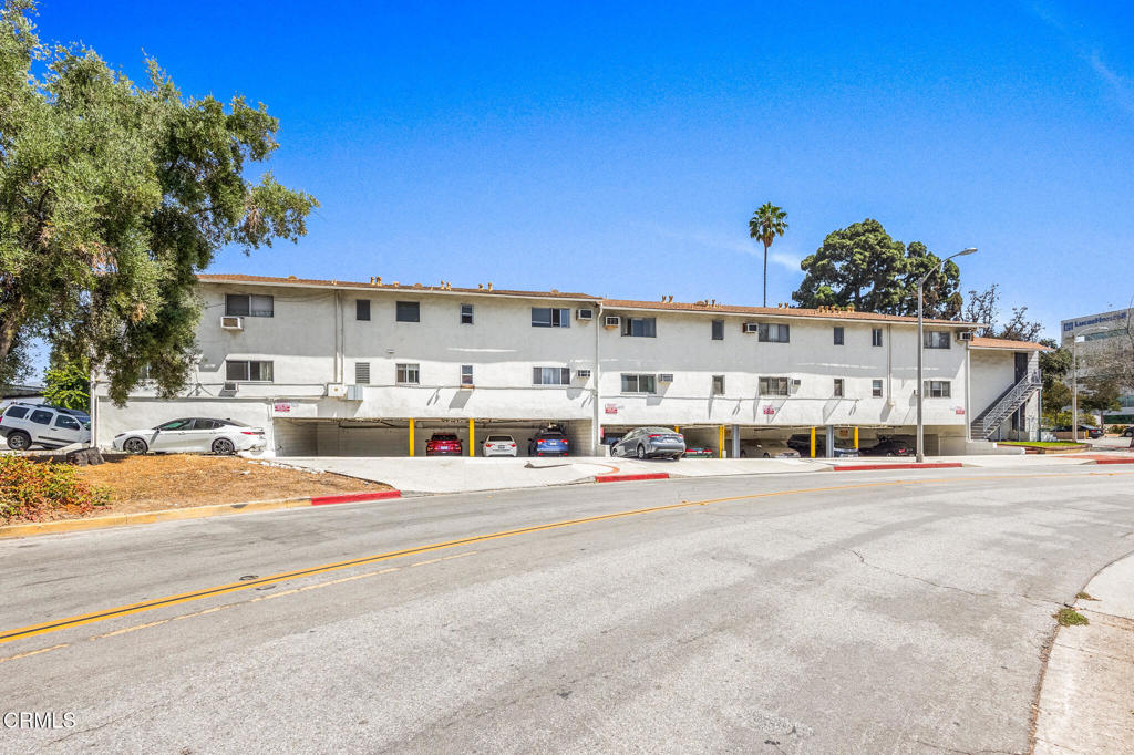 Properties 3 275 N Garfield Avenue