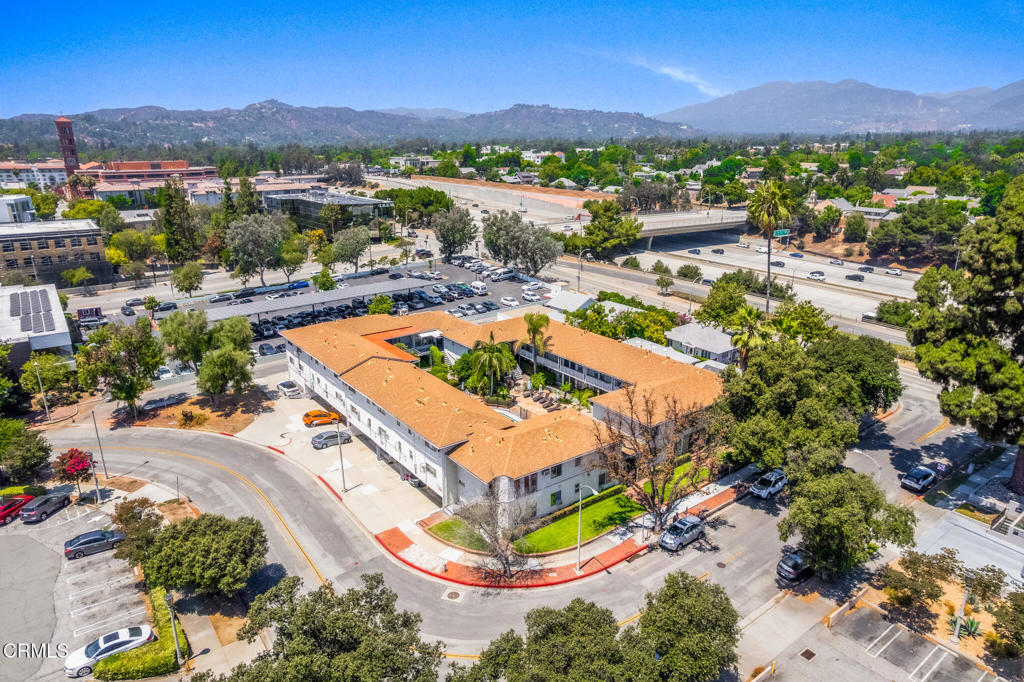 Properties 1 275 N Garfield Avenue